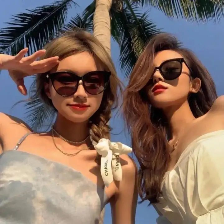 本能反应 海报
