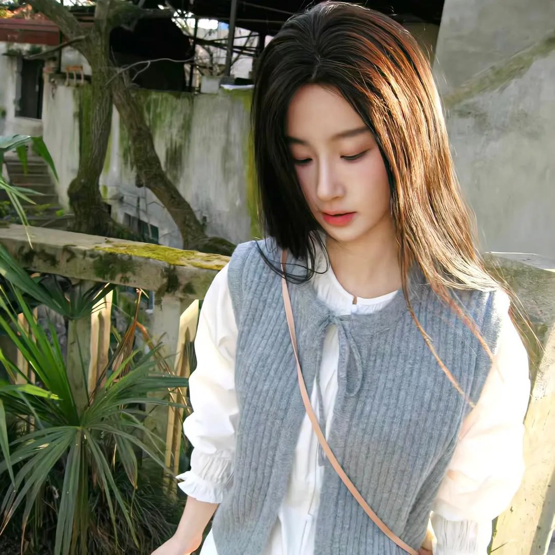 龙城妖后 海报